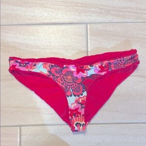 Maaji reversible floral/red bikini bottoms size small